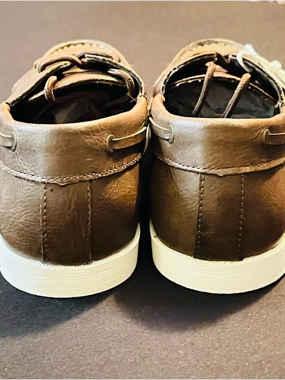 Sun + Stone Men’s Brown Leather-Look Boat Shoes with White Sole. Size 10.5 M